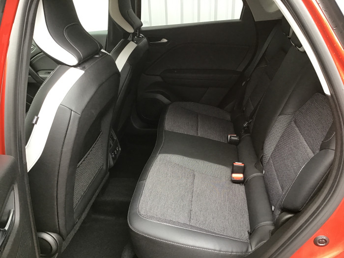 Renault CAPTUR mild hybrid 140 Techno