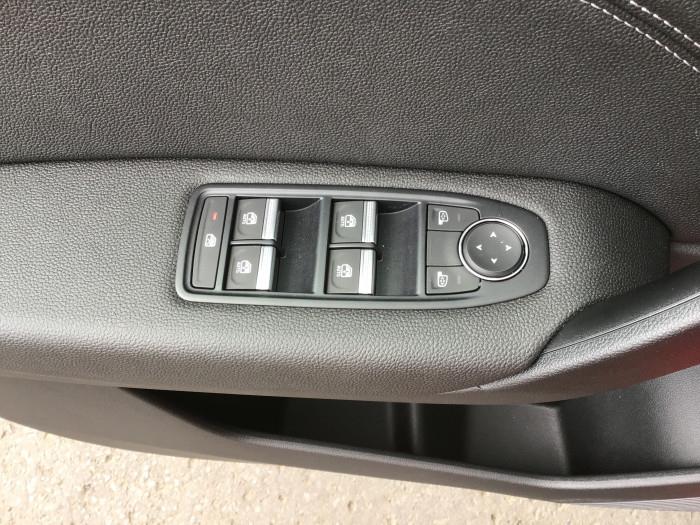 Renault CAPTUR mild hybrid 140 Techno