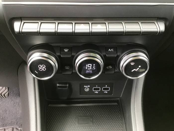 Renault CAPTUR mild hybrid 140 Techno
