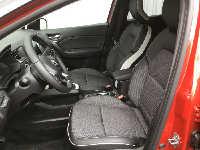 Renault CAPTUR mild hybrid 140 Techno