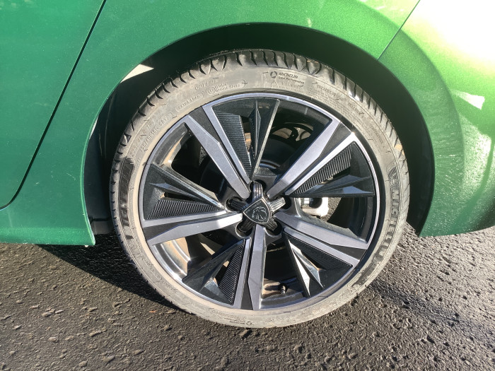 Peugeot 308 PureTech 130ch S&S EAT8 GT
