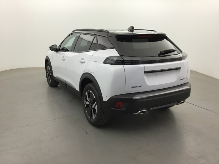 Peugeot 2008 Nouveau Hybrid 145 e-DCS6 GT