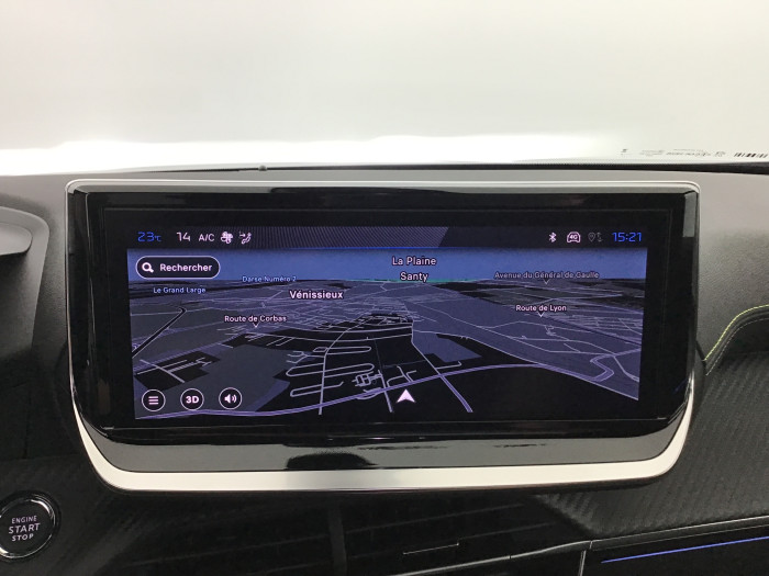 Peugeot 2008 Nouveau Hybrid 145 e-DCS6 GT