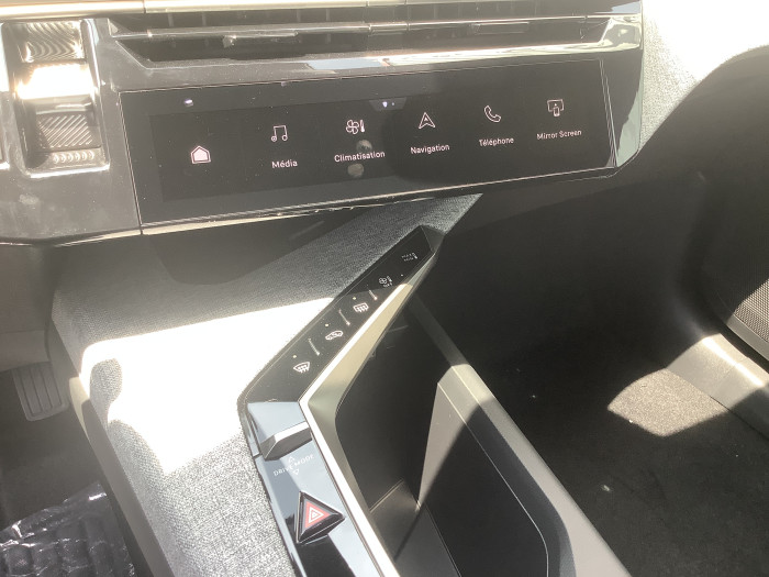 Peugeot 3008 Nouveau Hybrid 145 e-DCS6 Allure