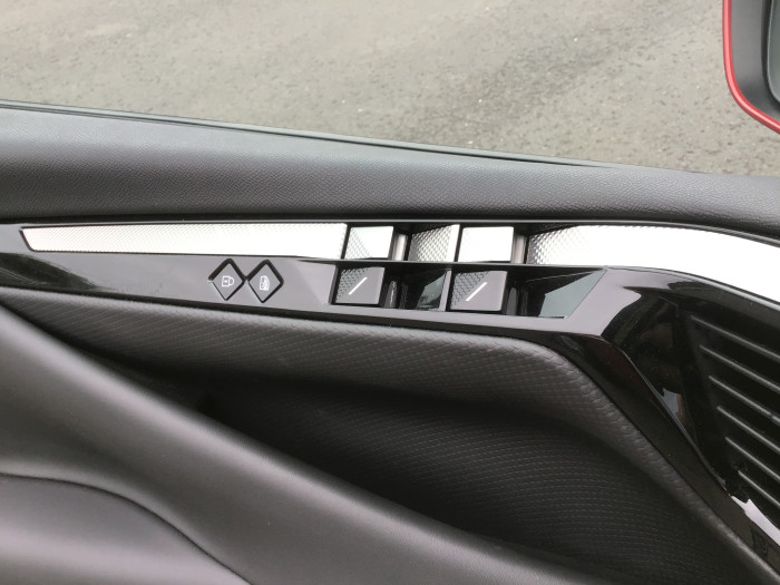 DS DS 4 Nouvelle PureTech 130 EAT8 Trocadero