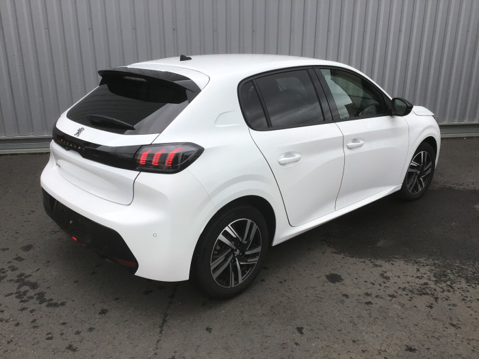 Peugeot 208 PureTech 100 S&S BVM6 Allure
