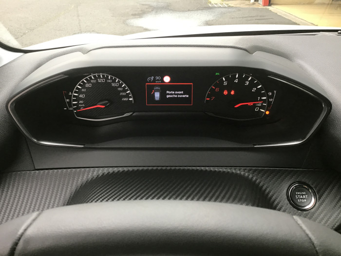 Peugeot 208 PureTech 100 S&S BVM6 Allure