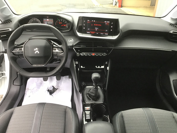Peugeot 208 PureTech 100 S&S BVM6 Allure
