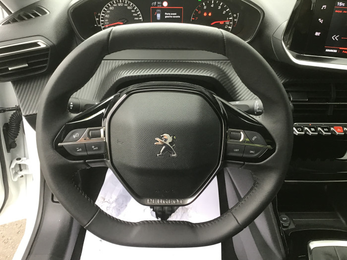 Peugeot 208 PureTech 100 S&S BVM6 Allure