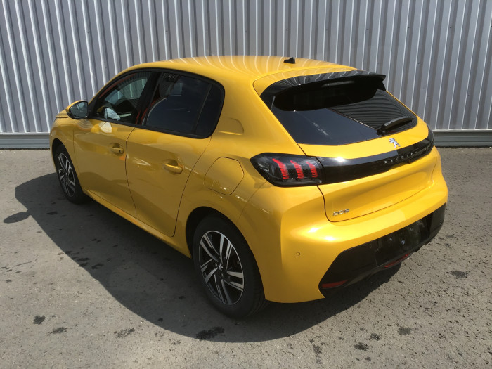 Peugeot 208 PureTech 100 S&S BVM6 Allure