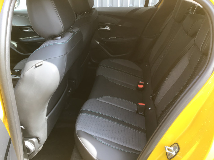 Peugeot 208 PureTech 100 S&S BVM6 Allure