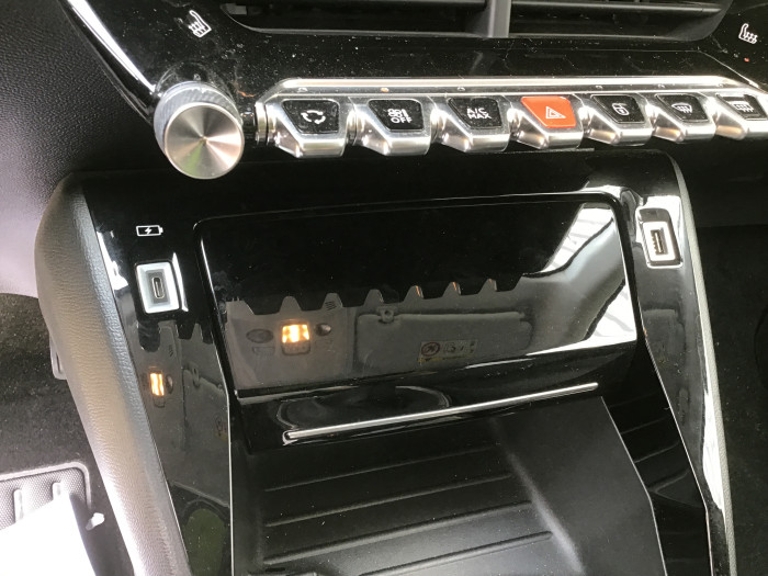 Peugeot 208 PureTech 100 S&S BVM6 Allure