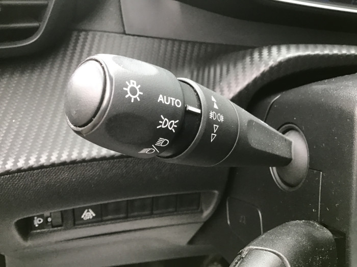Peugeot 2008 PureTech 130 S&S BVM6 Allure Pack