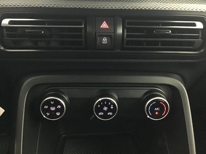 Citroën C3 Nouvelle Turbo 100 ch Manuelle Plus