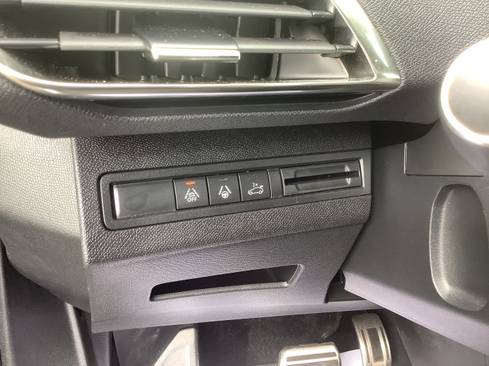 Peugeot 3008 Hybrid 145 e-DCS6 GT