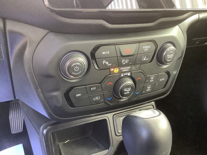 Jeep RENEGADE Nouveau 1.5 Turbo T4 130 ch BVR7 e-Hybrid Summit