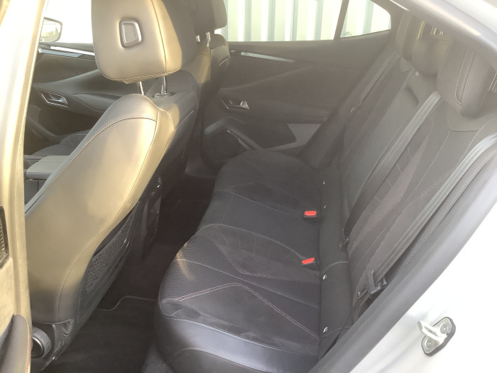 DS DS 4 PureTech 130 EAT8 Performance Line