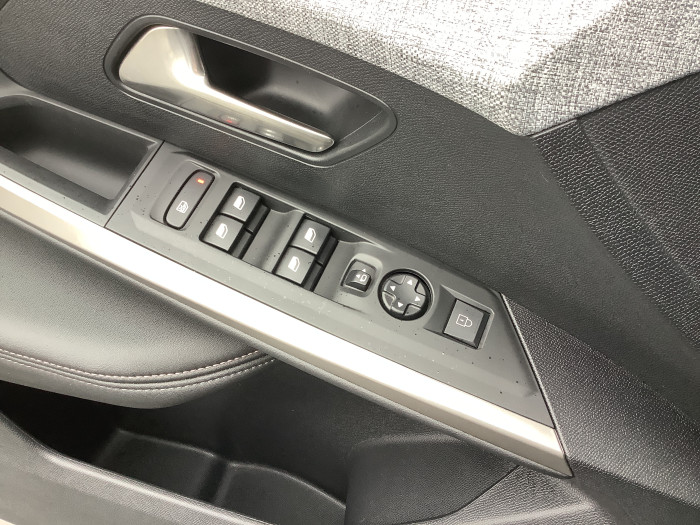 Peugeot 3008 Nouveau Hybrid 145 e-DCS6 Allure