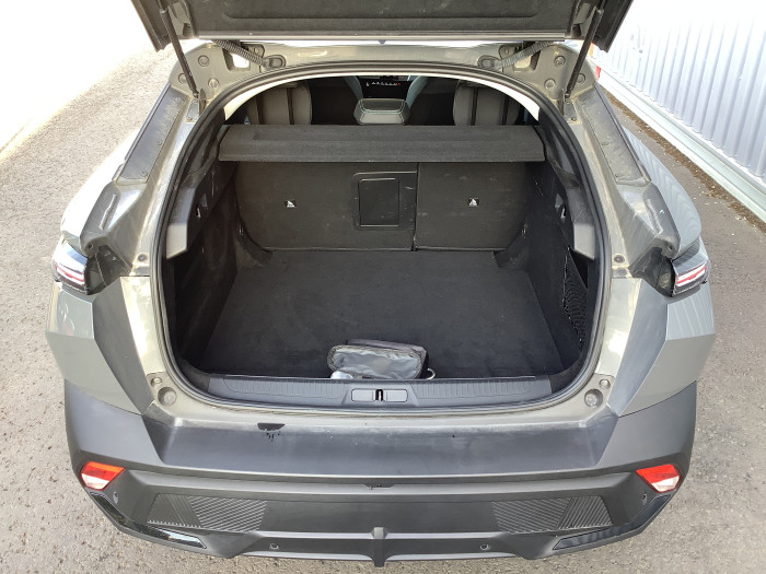 Peugeot 408 Hybrid 136 e-DCS6 Allure