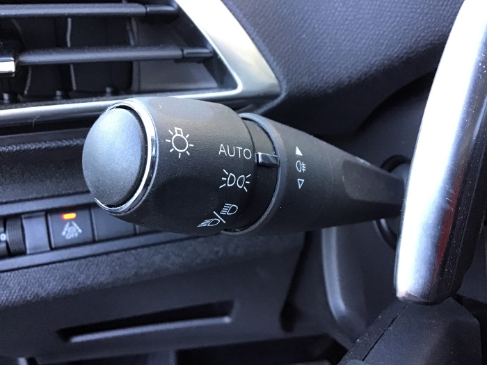 Peugeot 3008 BlueHDi 130ch S&S EAT8 Allure