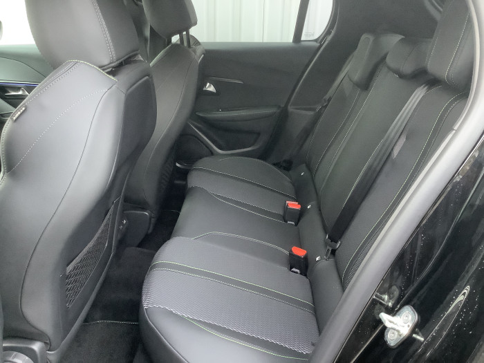 Peugeot 208 Nouvelle Hybrid 100 e-DCS6 GT