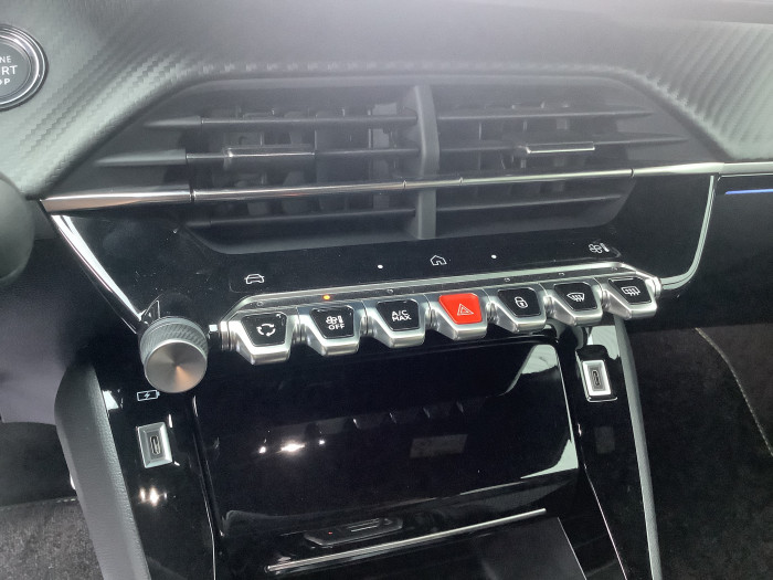 Peugeot 208 Nouvelle Hybrid 100 e-DCS6 GT