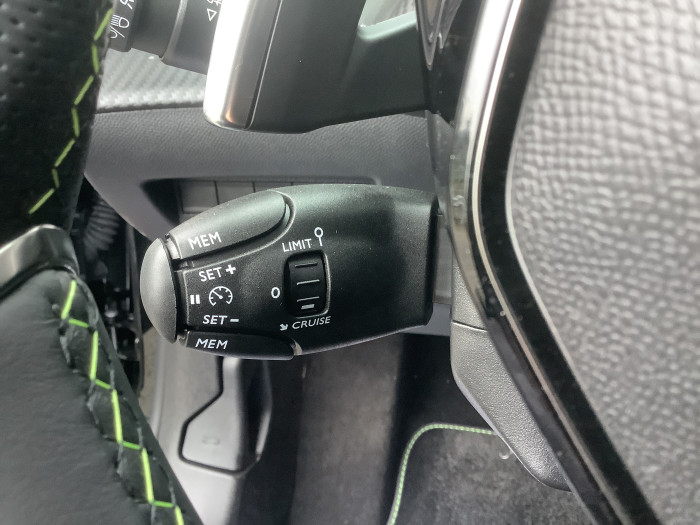 Peugeot 208 Nouvelle Hybrid 100 e-DCS6 GT