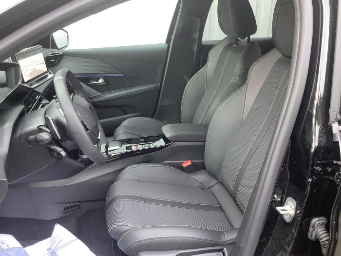 Peugeot 208 Nouvelle Hybrid 100 e-DCS6 GT