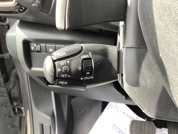 Citroën C5 AIRCROSS Hybride 136 e-DCS6 Plus