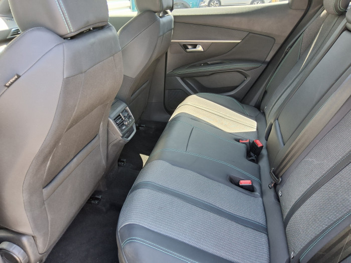 Peugeot 3008 Hybrid 180 e-EAT8 Allure Pack