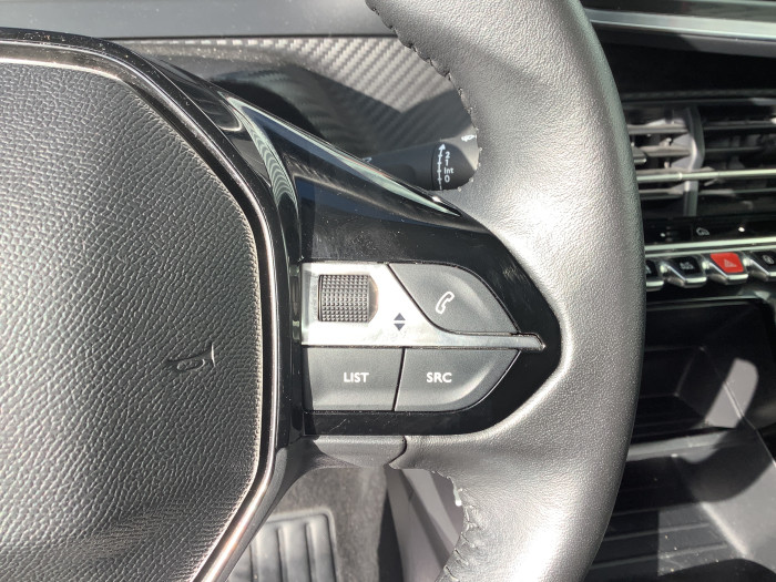 Peugeot 208 Nouvelle PureTech 100 S&S BVM6 Active