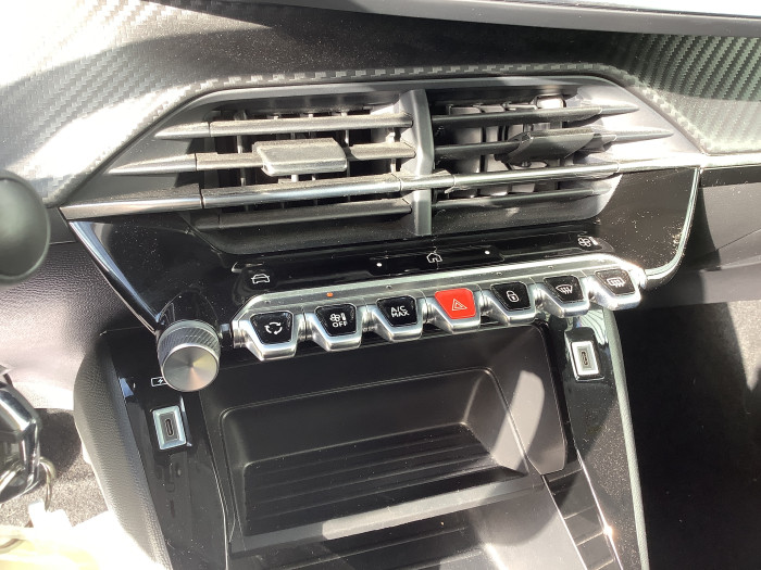 Peugeot 208 Nouvelle PureTech 100 S&S BVM6 Active