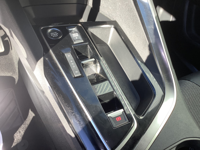 Peugeot 3008 Hybrid 145 e-DCS6 Allure Pack