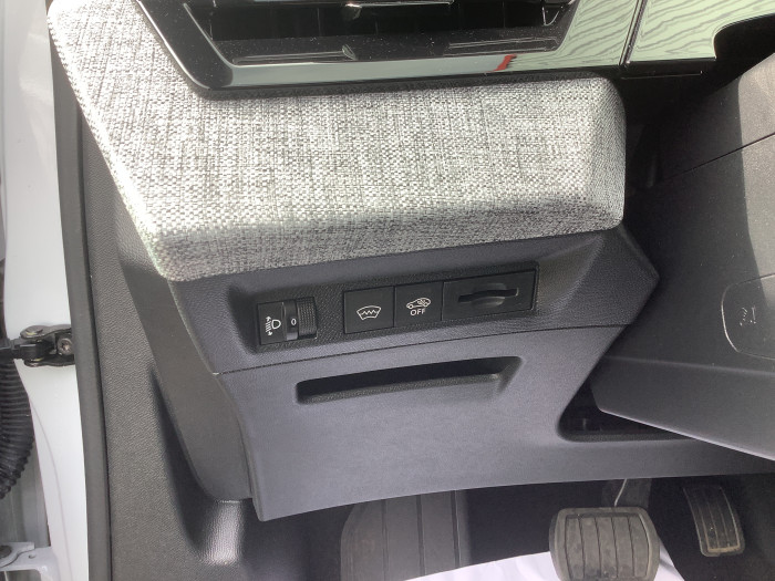 Peugeot 3008 Nouveau Hybrid 145 e-DCS6 Allure