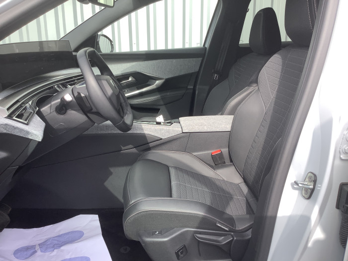 Peugeot 3008 Nouveau Hybrid 145 e-DCS6 Allure