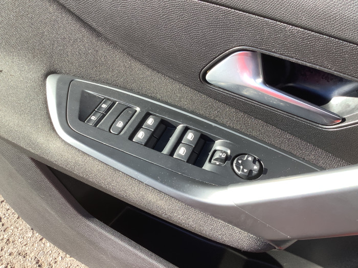 Peugeot 308 PureTech 130ch S&S EAT8 Style - 5P