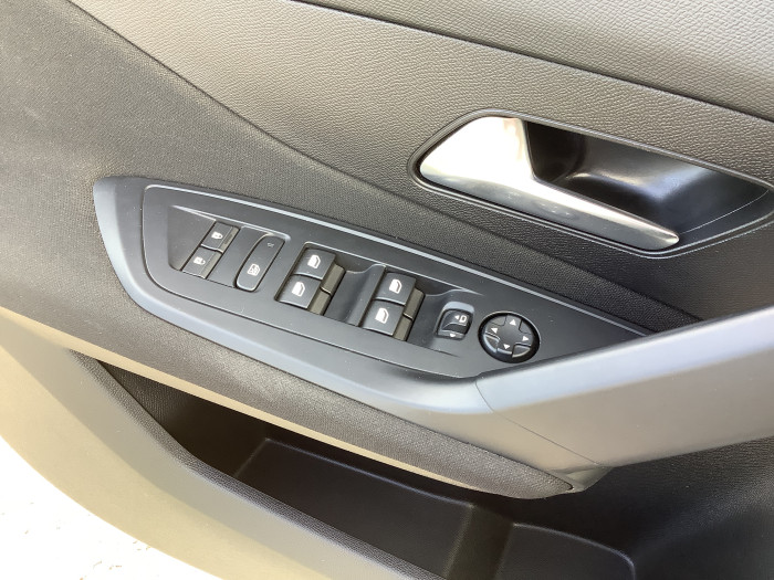 Peugeot 308 SW PureTech 130ch S&S BVM6 Active Pack