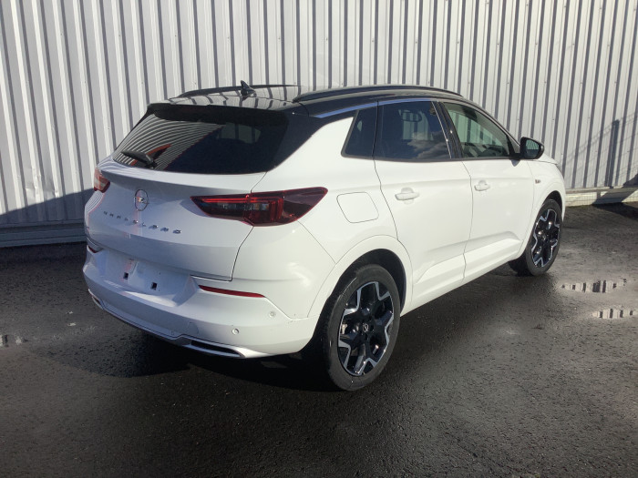 Opel GRANDLAND 1.5 Diesel 130 ch BVA8 Ultimate