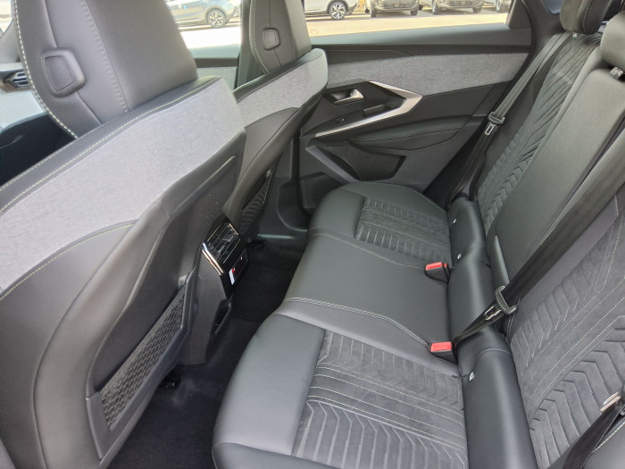 Peugeot 3008 Nouveau Hybrid 145 e-DCS6 Allure