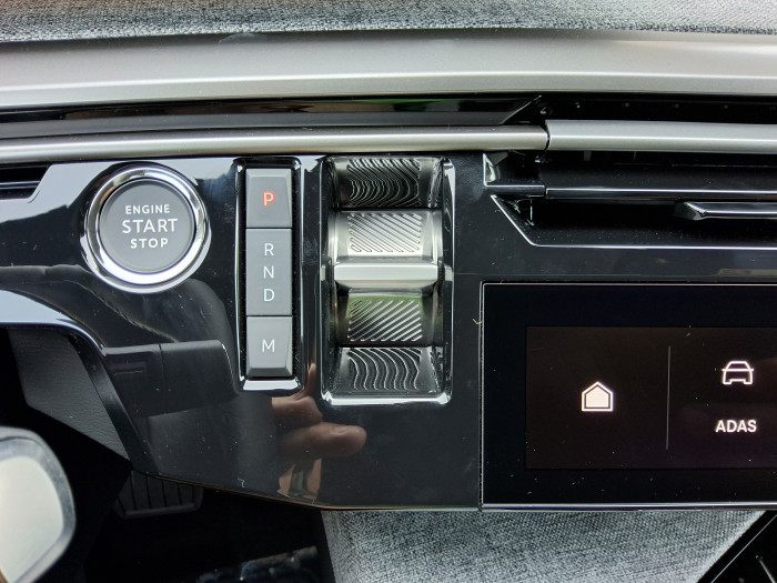 Peugeot 3008 Nouveau Hybrid 145 e-DCS6 Allure