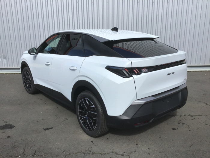 Peugeot 3008 Nouveau Hybrid 136 e-DCS6 Allure