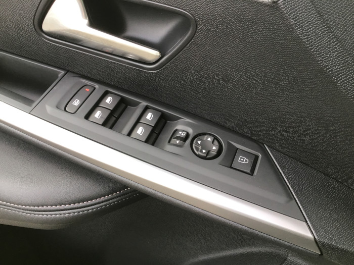 Peugeot 3008 Nouveau Hybrid 136 e-DCS6 Allure