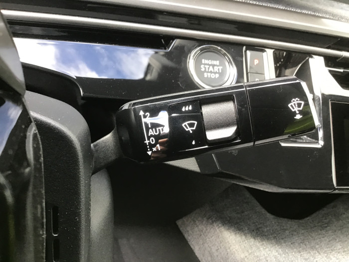Peugeot 3008 Nouveau Hybrid 136 e-DCS6 Allure