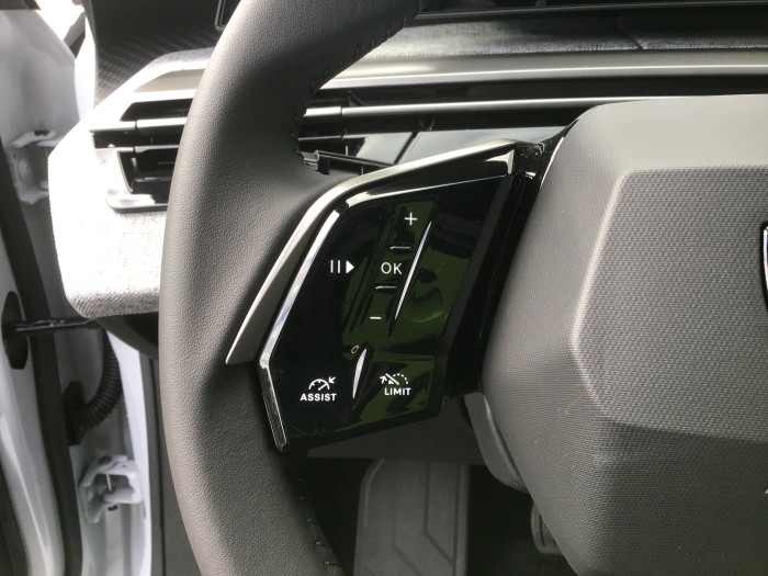 Peugeot 3008 Nouveau Hybrid 136 e-DCS6 Allure