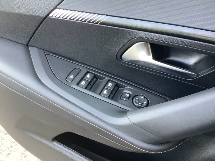 Peugeot 2008 Nouveau 100 S&S BVM6 Allure