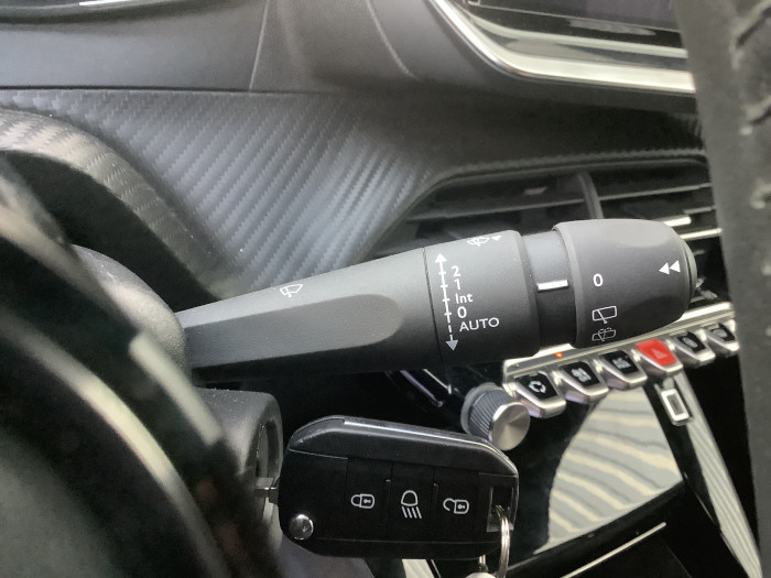 Peugeot 2008 Nouveau 100 S&S BVM6 Allure