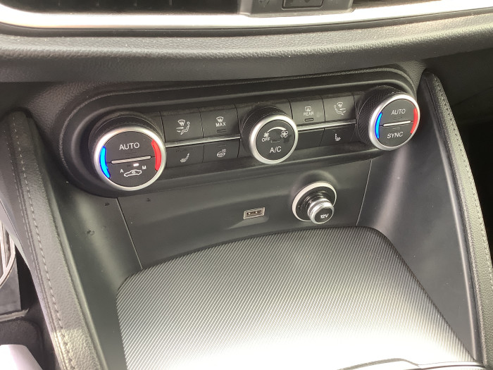 Alfa Romeo STELVIO MY20 2.2 190 ch Q4 AT8 Sprint
