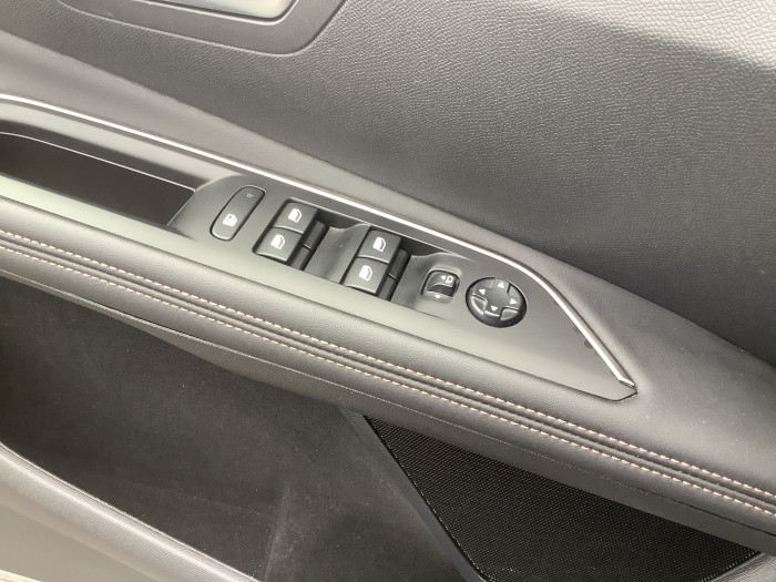 Peugeot 3008 Hybrid 136 e-DCS6 GT