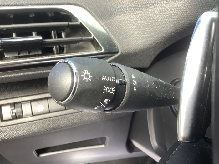 Peugeot 3008 Hybrid 145 e-DCS6 Allure Pack
