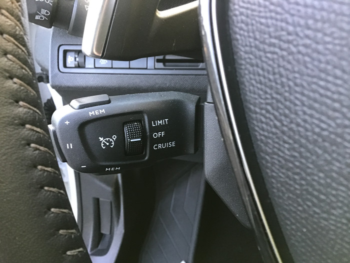 Peugeot 3008 BlueHDi 130ch S&S EAT8 Allure Pack